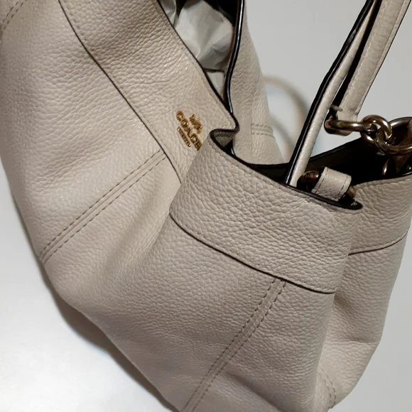 Coach Cream Leather Shoulder Bag - Picture 5 of 15